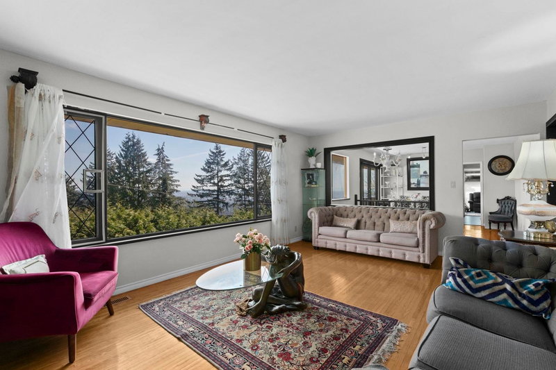 556 Ballantree Road, West Vancouver, V7S 1W3 | Image 2