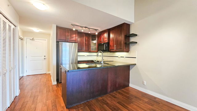 405 - 19939 55a Avenue
