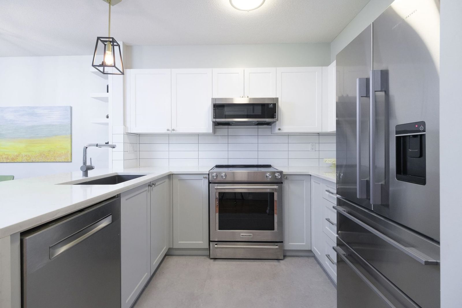 Listing Image 6