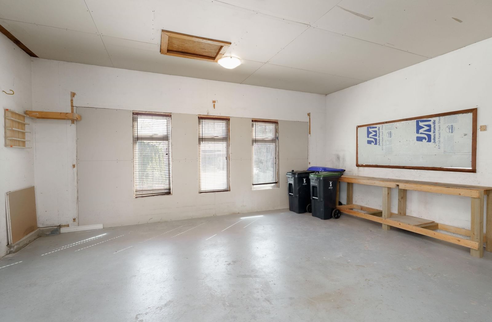 Listing Image 25