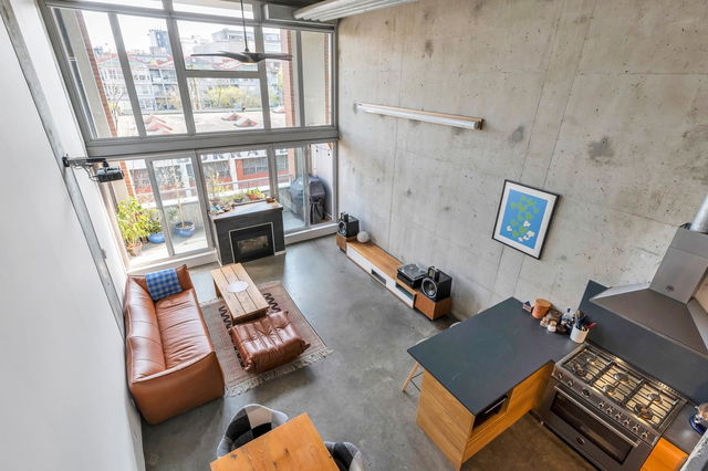 416 - 289 Alexander Street