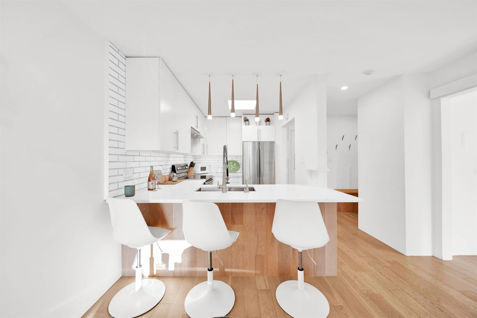 Listing Image 15