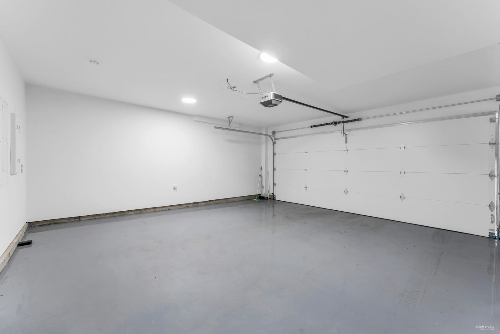 Listing Image 24