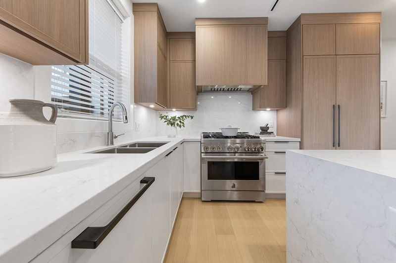 2207 7th Avenue E, Vancouver, British Columbia