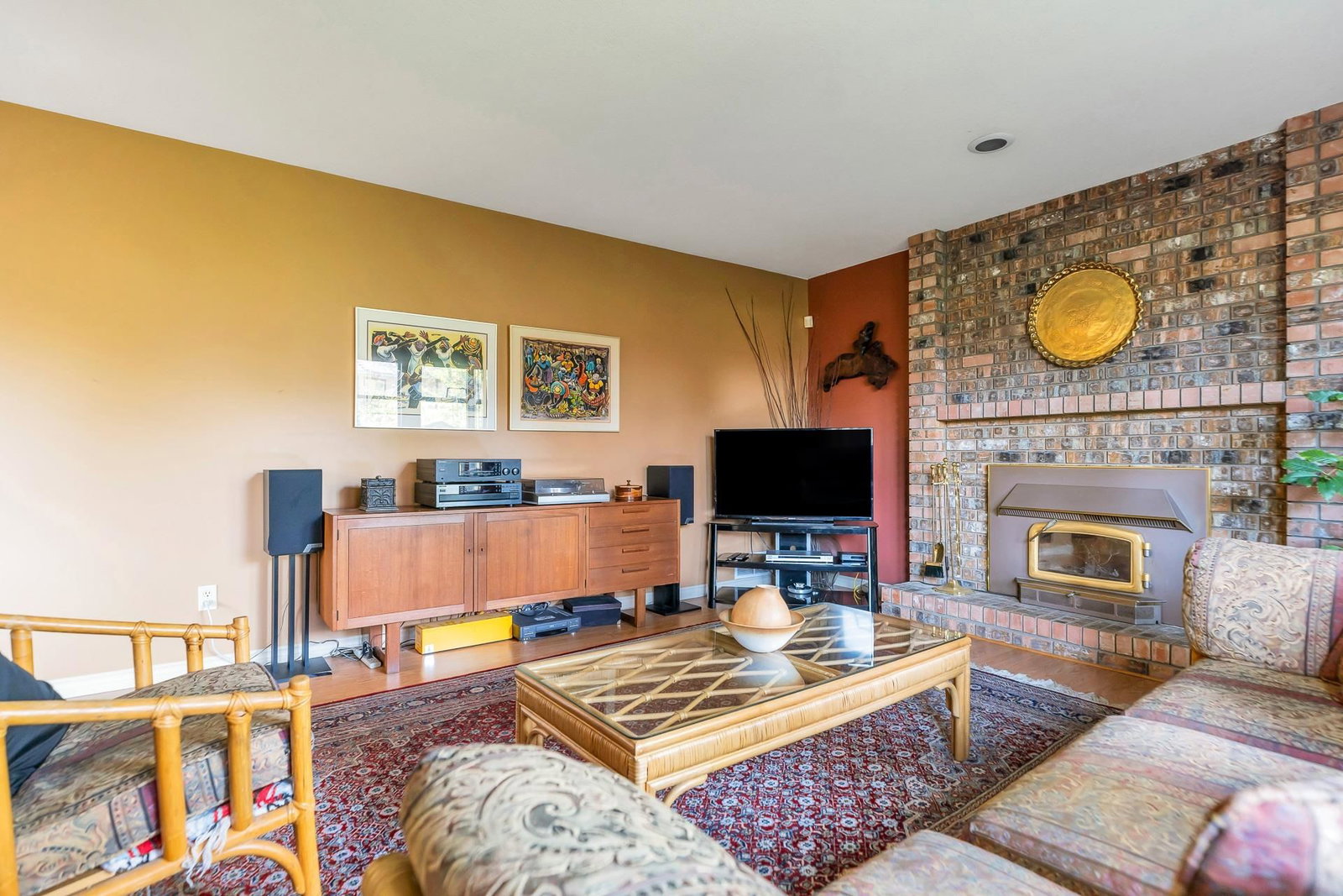 Listing Image 18