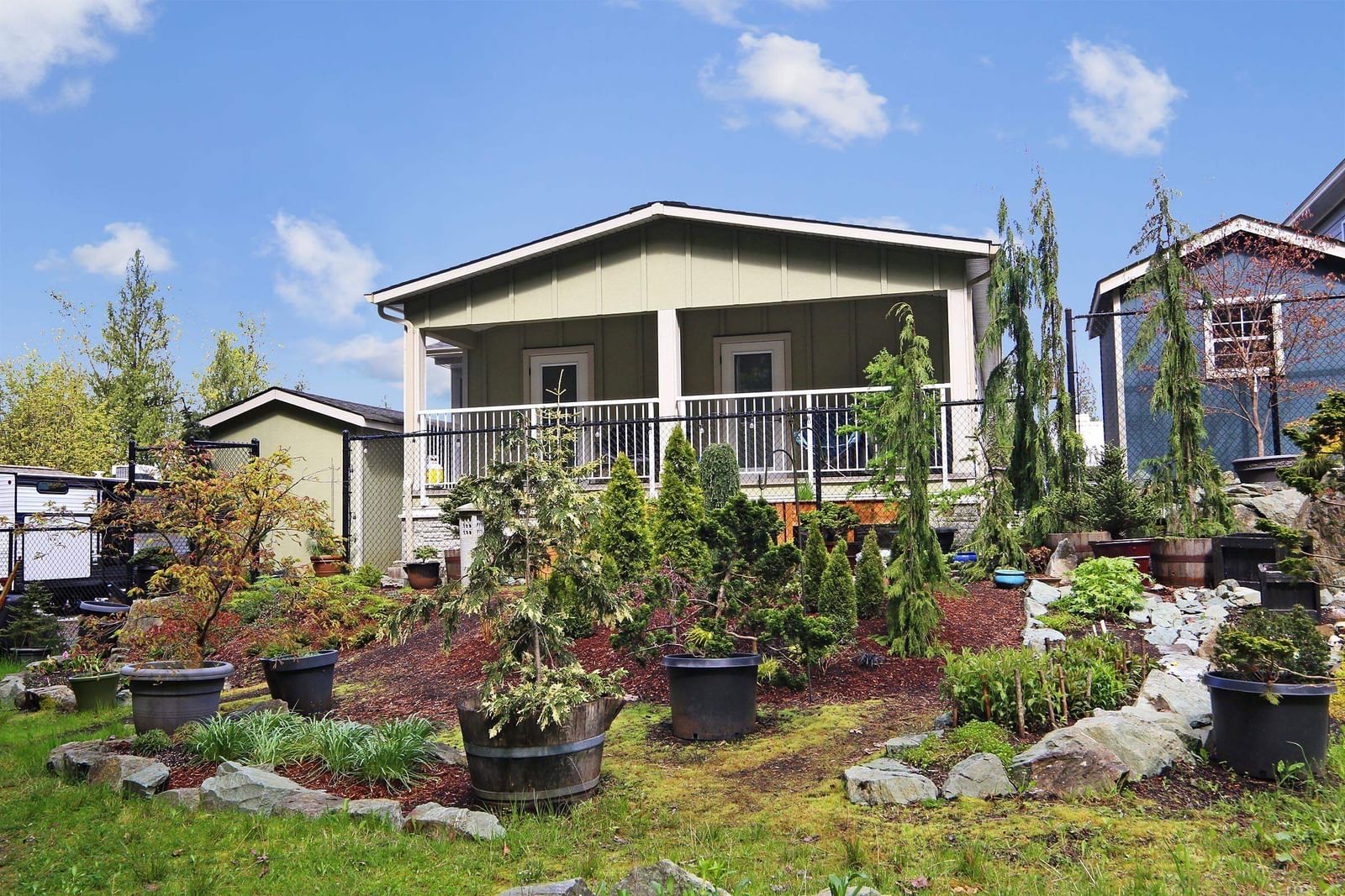 Listing Image 11