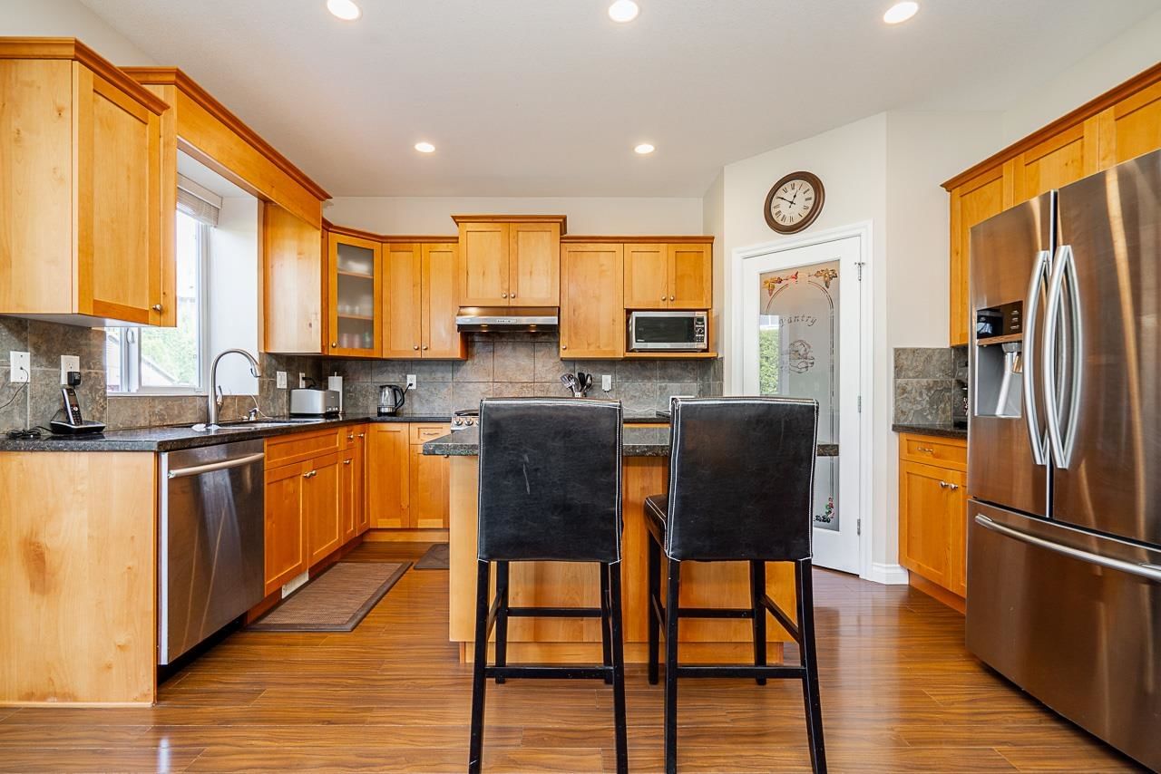 Listing Image 11