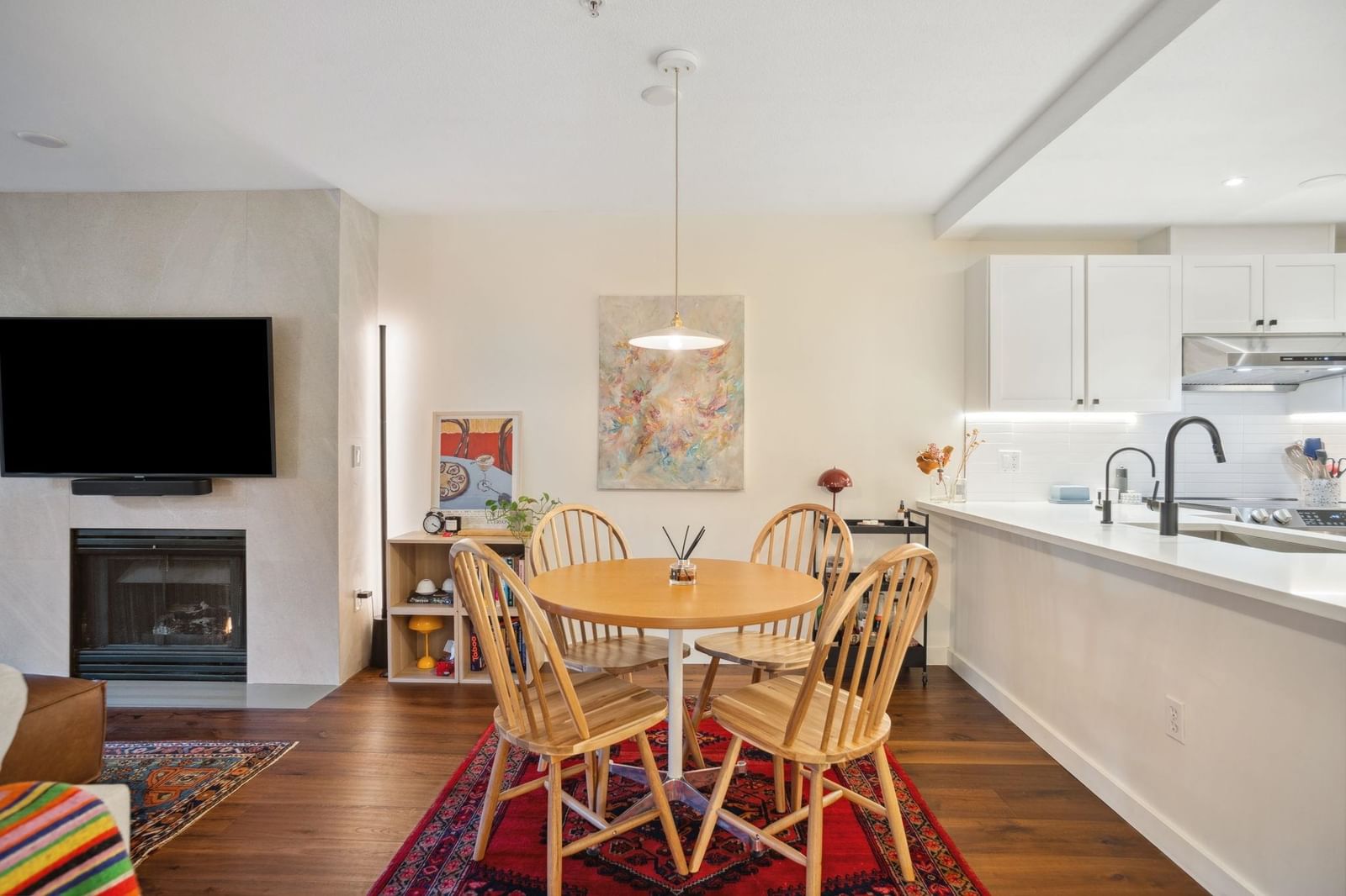 Listing Image 10