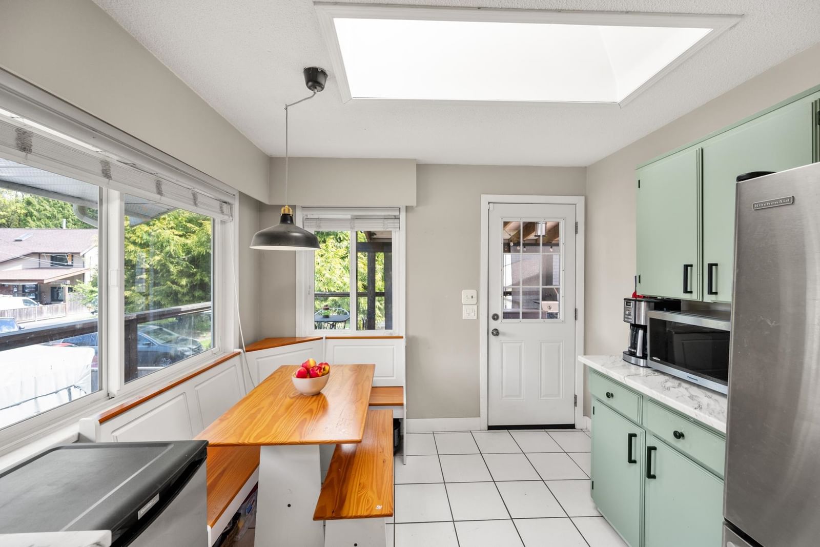Listing Image 10