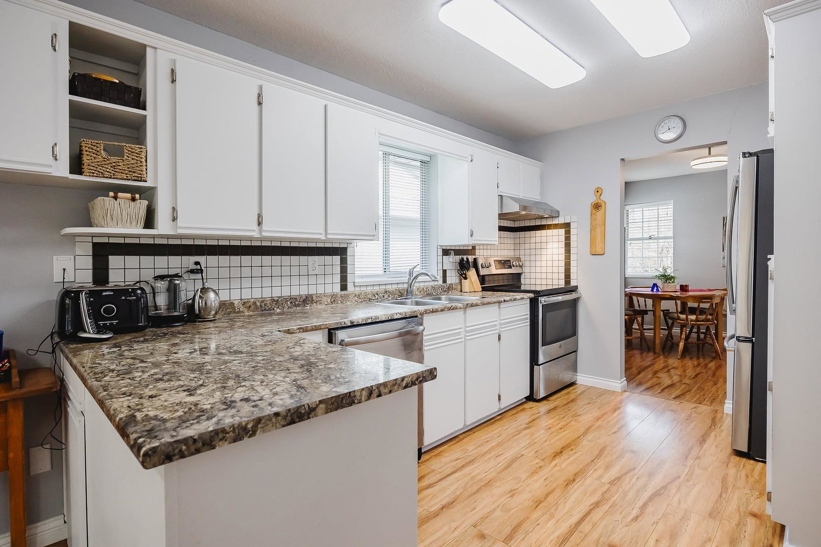 Listing Image 13