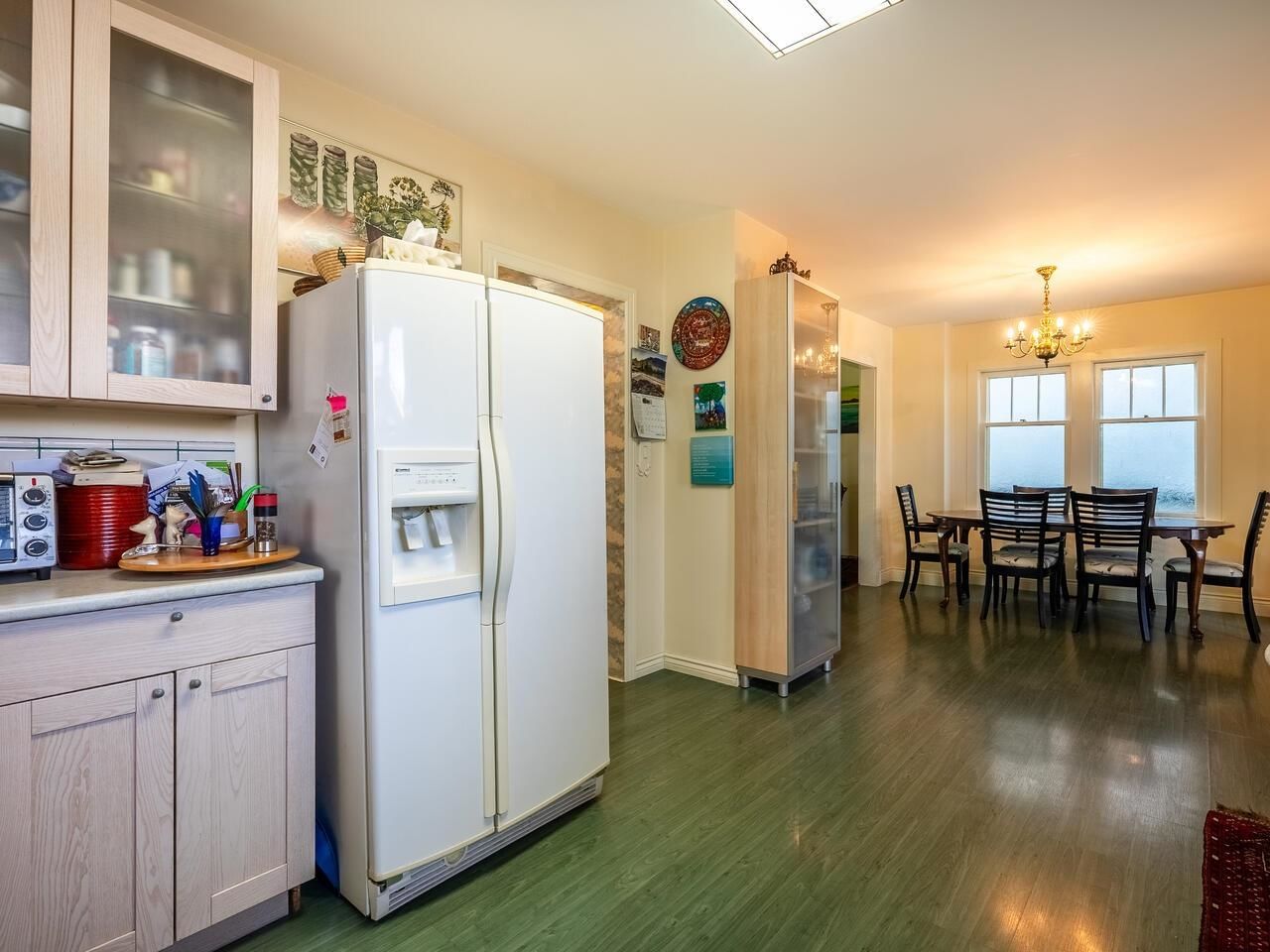 Listing Image 8