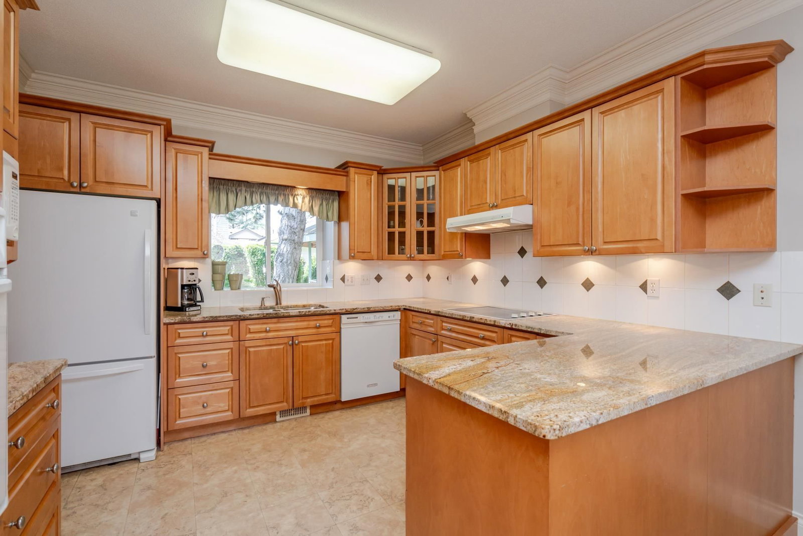 Listing Image 13