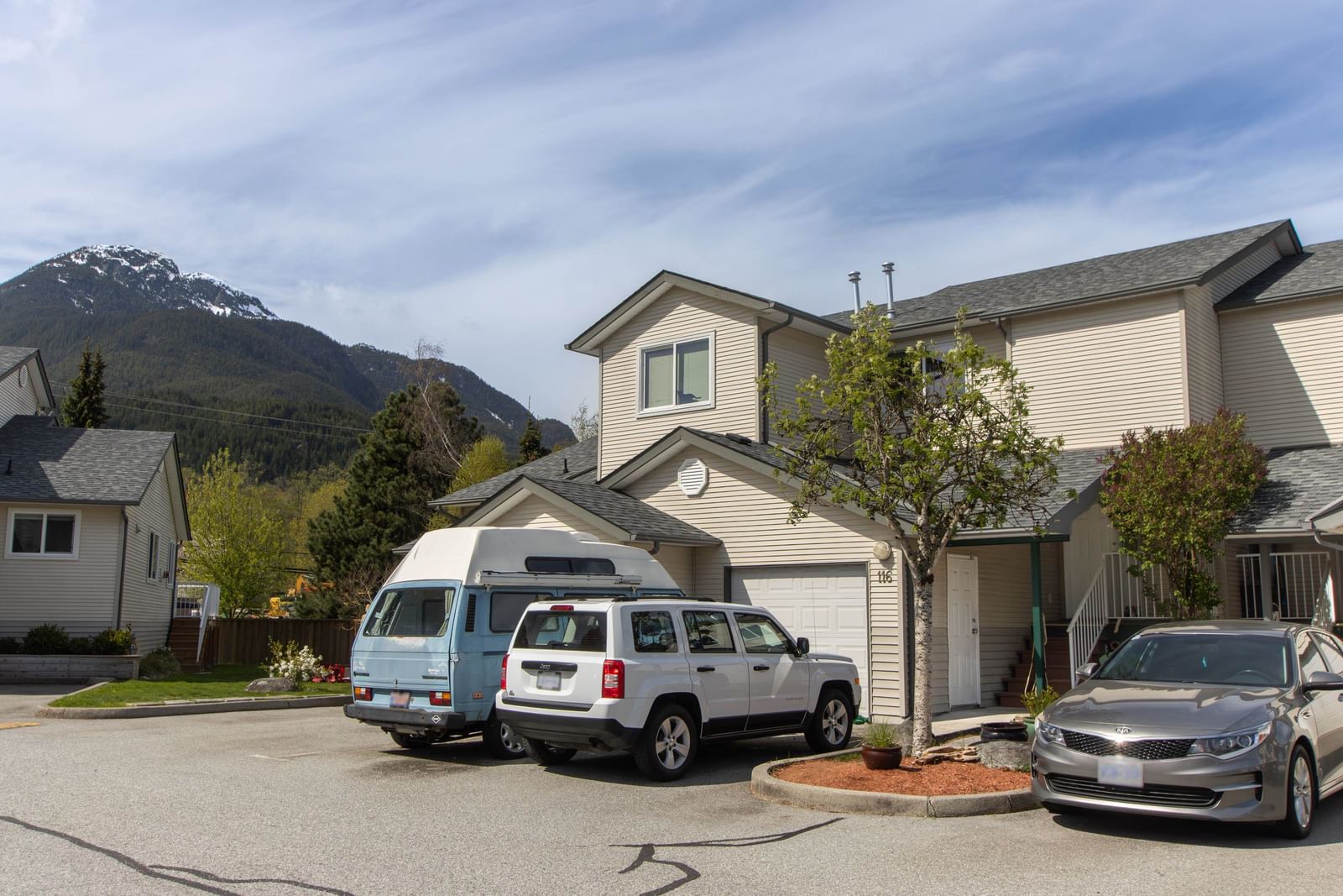 Listing Image 19