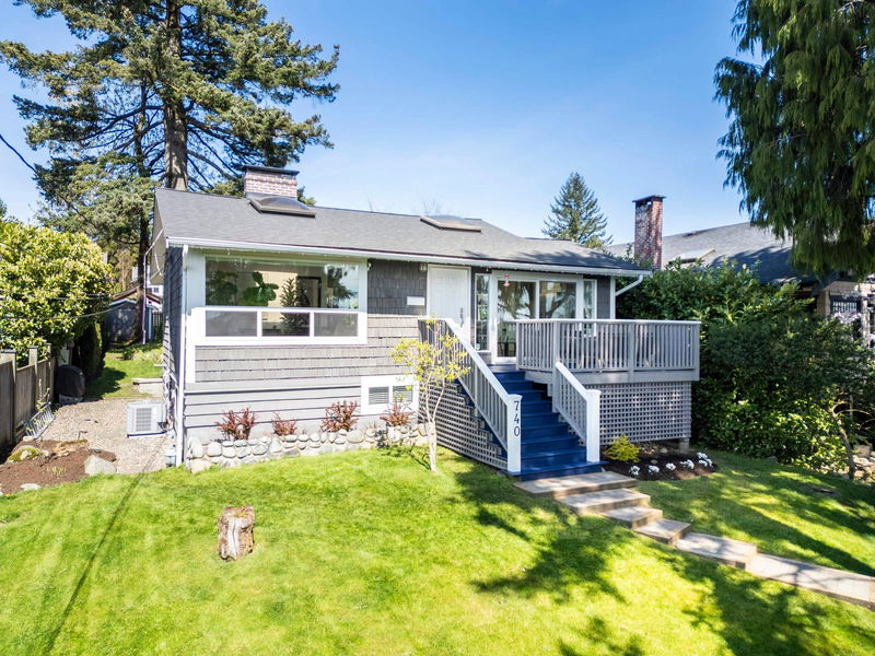 740 Keith Road E, North Vancouver, British Columbia
