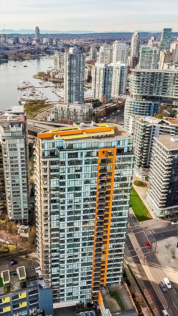 33 Smithe Street #1605, Vancouver, British Columbia