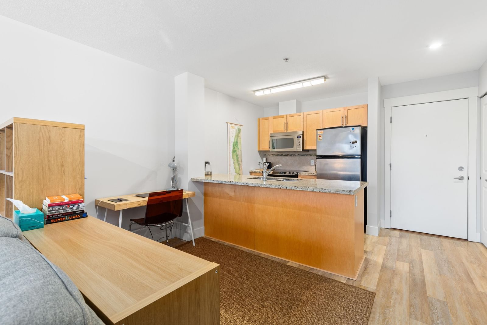Listing Image 6