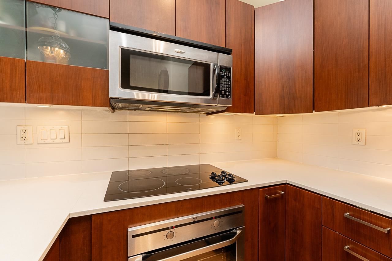 Listing Image 9