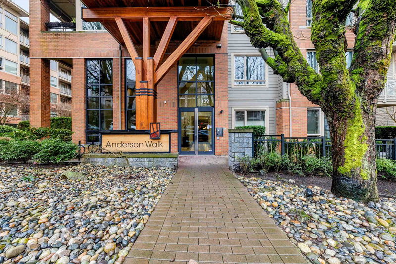 139 22nd Street W #111, North Vancouver, British Columbia