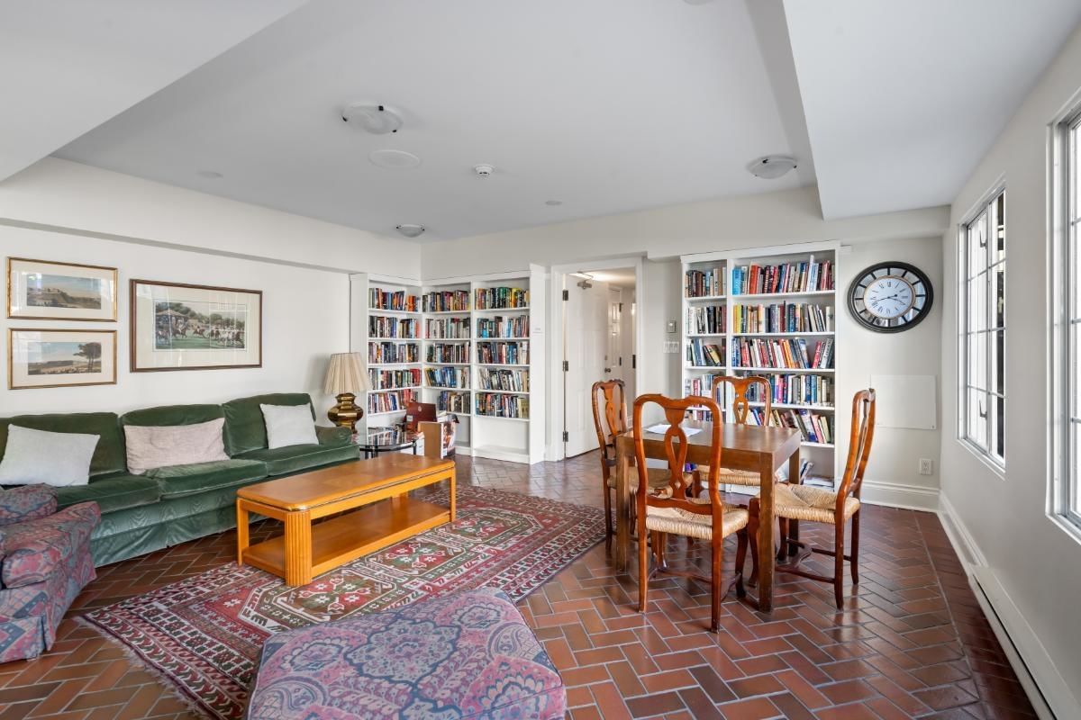 Listing Image 31