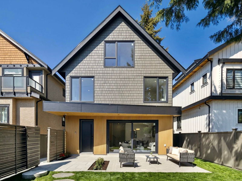 2626 41st Avenue W #2, Vancouver, British Columbia