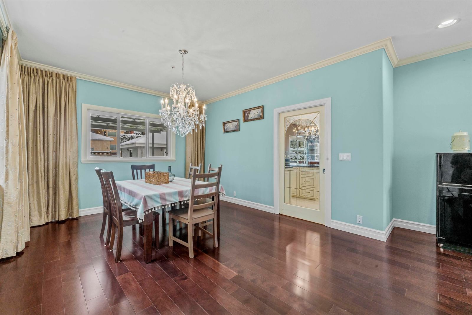Listing Image 13