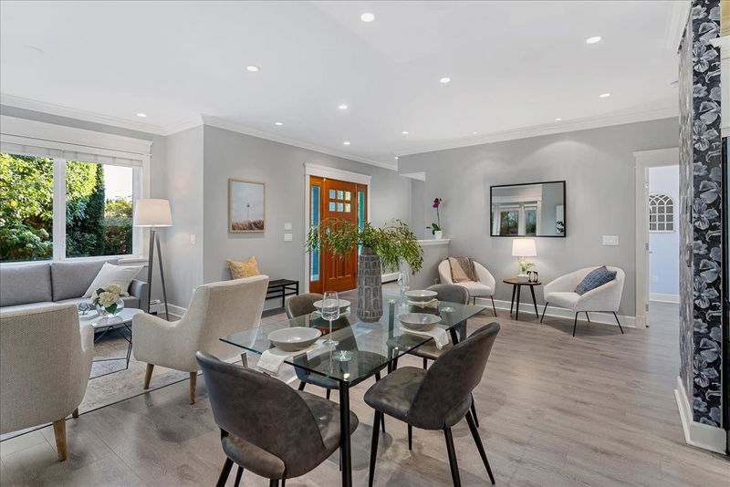 344 8th Street E, North Vancouver, British Columbia
