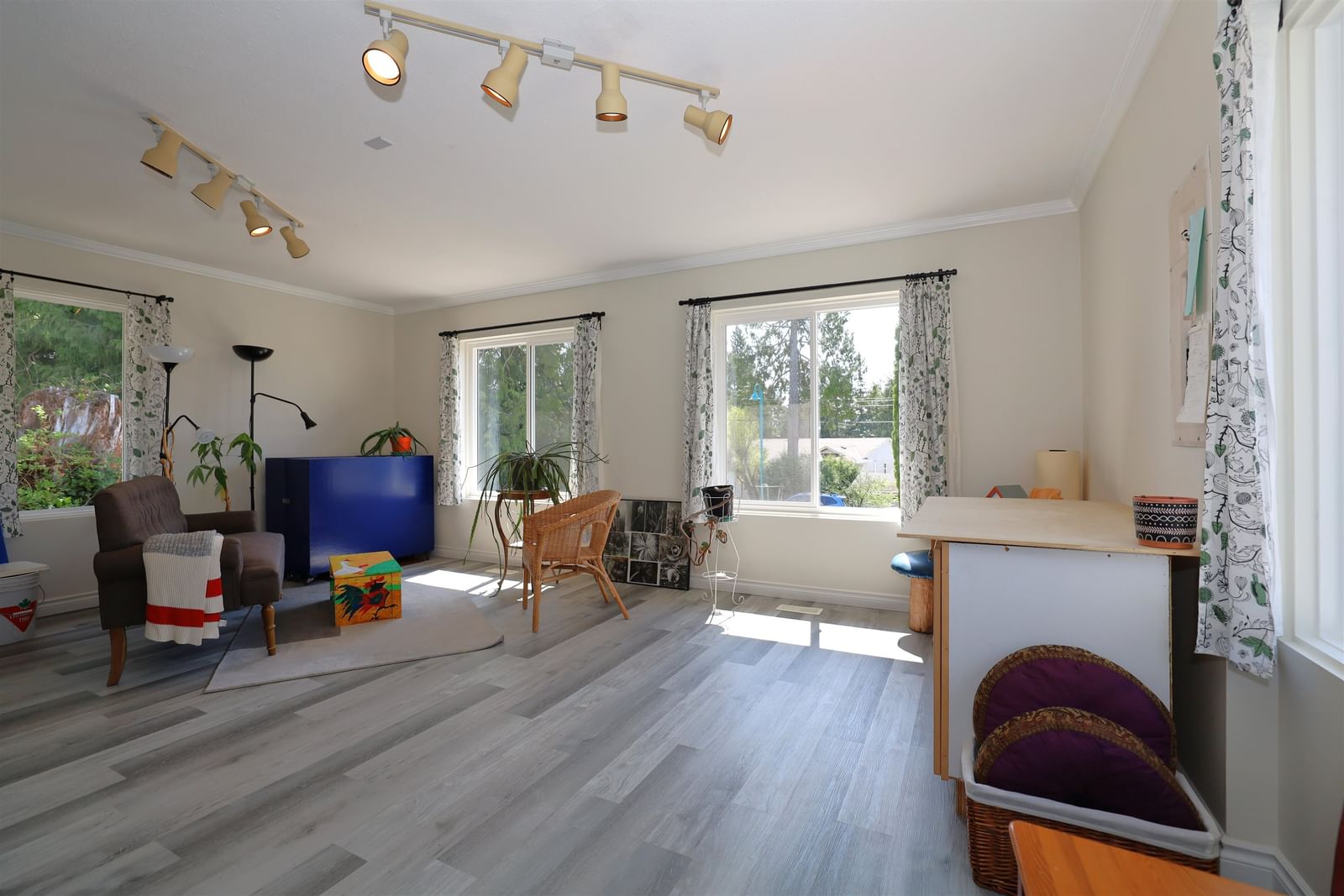 Listing Image 20
