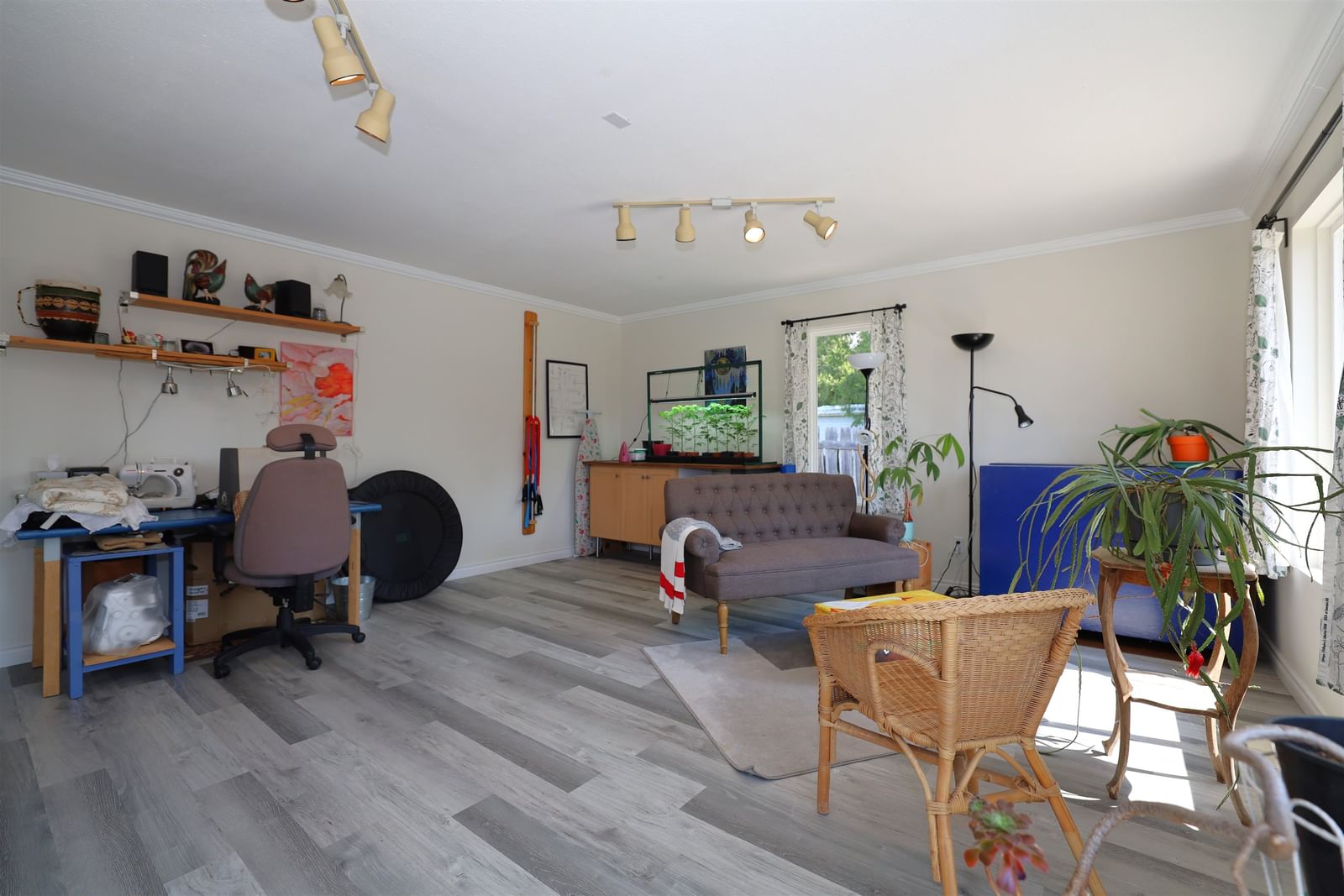 Listing Image 21