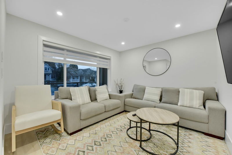 15436 Goggs Avenue, White Rock, British Columbia