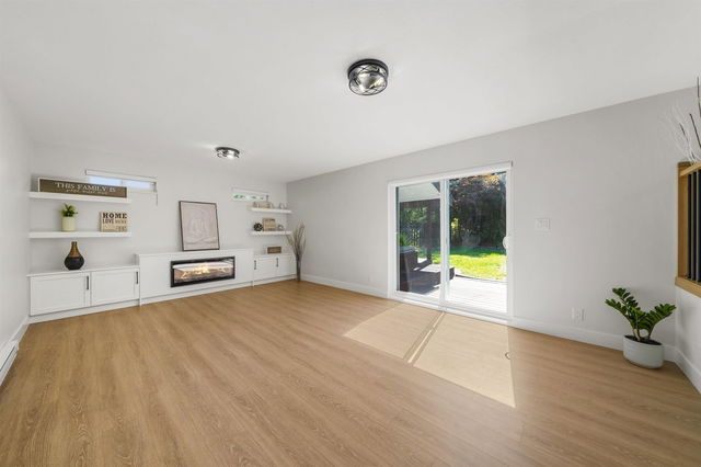 23005 Apple Grove