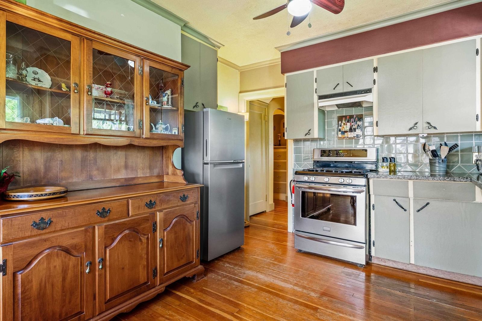 Listing Image 18