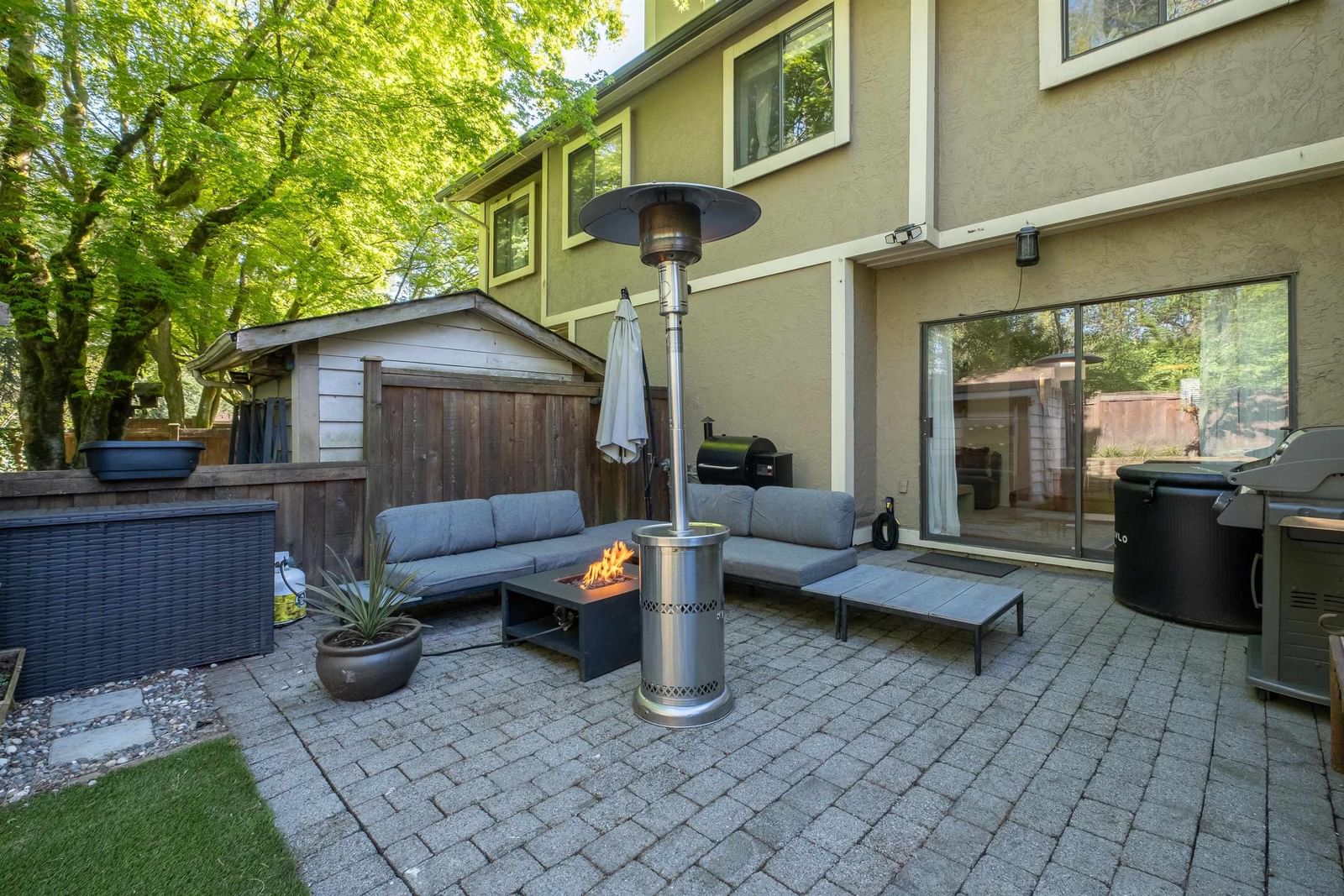 Listing Image 18