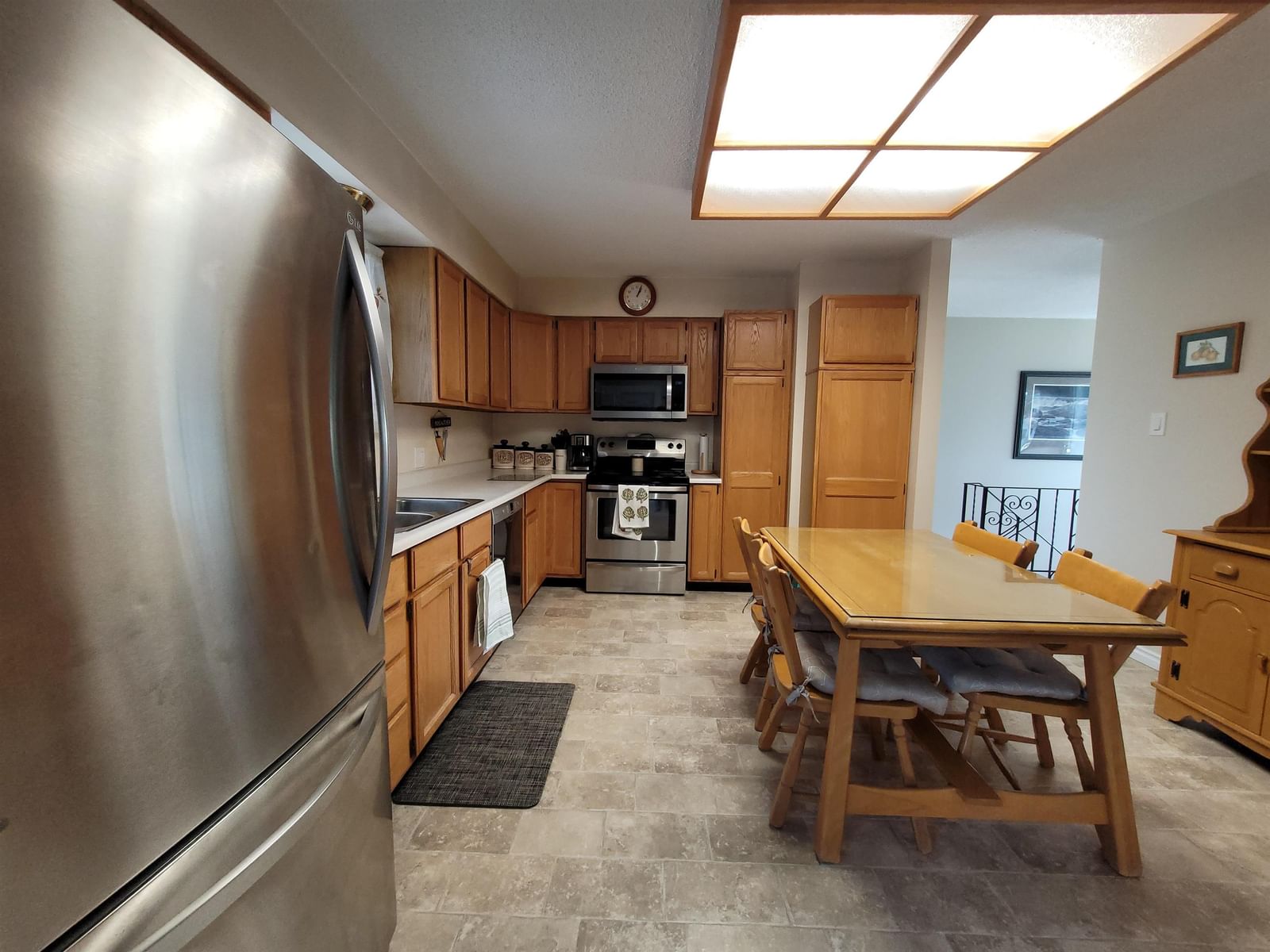 Listing Image 8