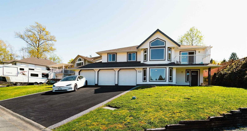 23007 Abernethy Lane, Maple Ridge, British Columbia