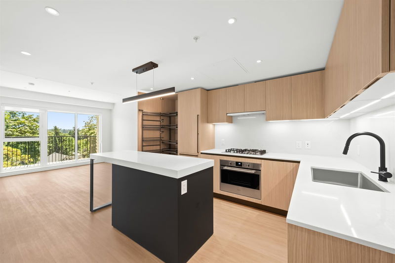 2235 Broadway E #505, Vancouver, British Columbia