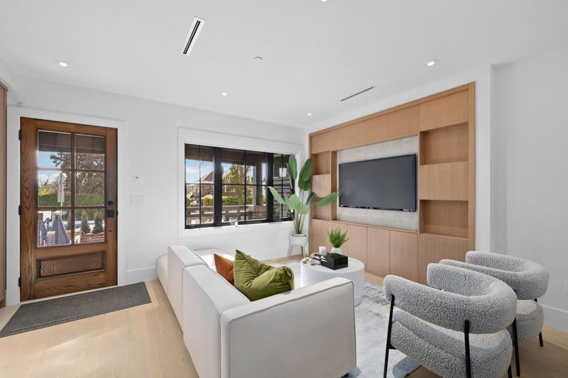 Image of home for listing MLS® R2994187