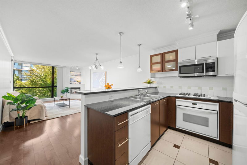 7831 Westminster Highway #724, Richmond, British Columbia