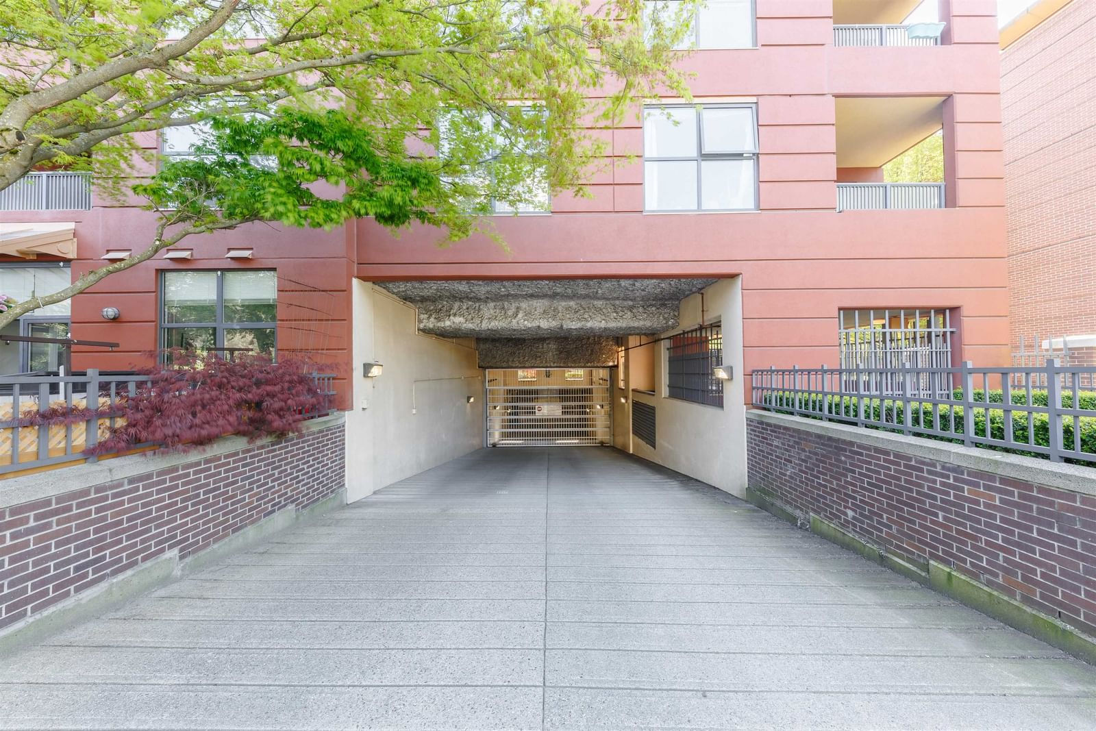 Listing Image 18