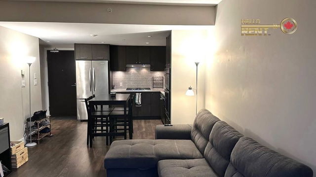 309 - 150 15th Street