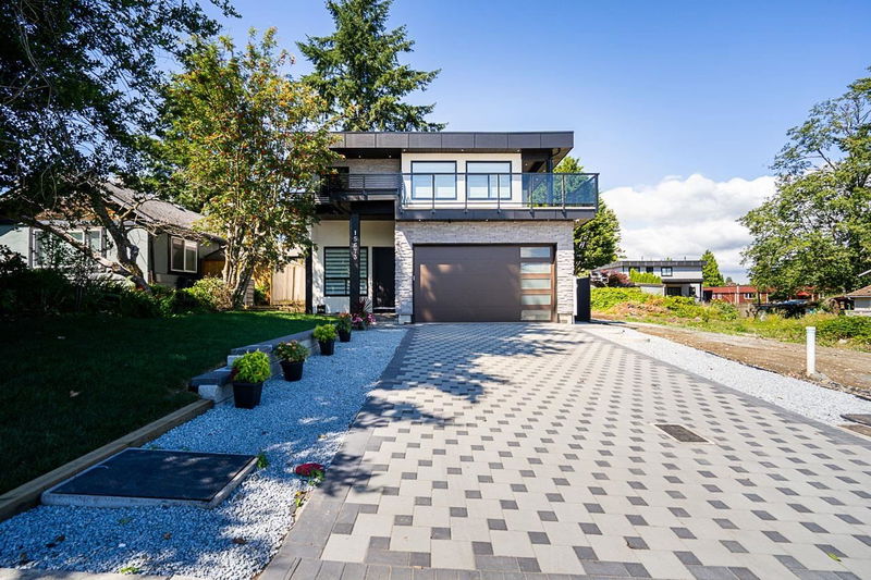 15673 Thrift Avenue, White Rock, British Columbia