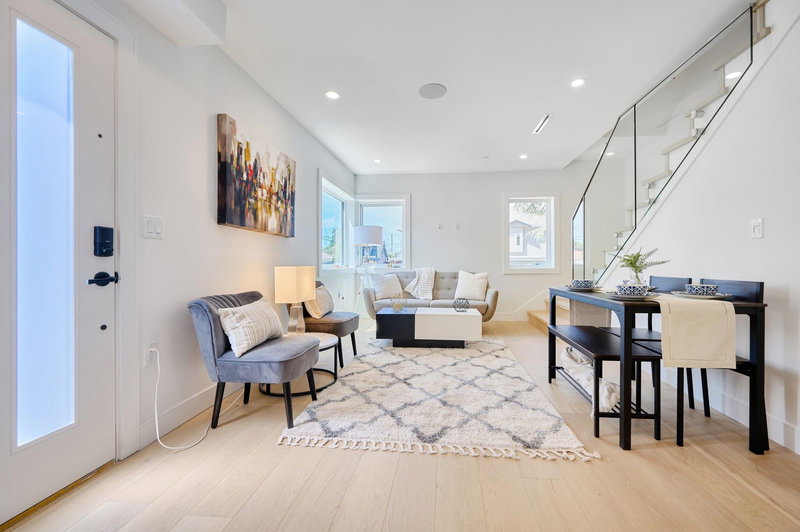 810 51st Avenue, Vancouver, V5X 1E5 | Image 2