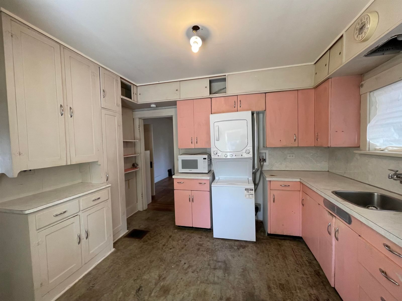 Listing Image 13