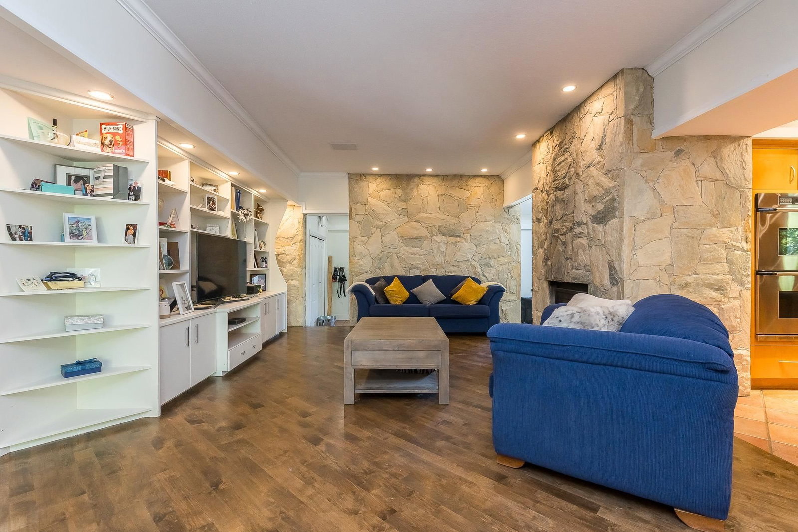 Listing Image 15