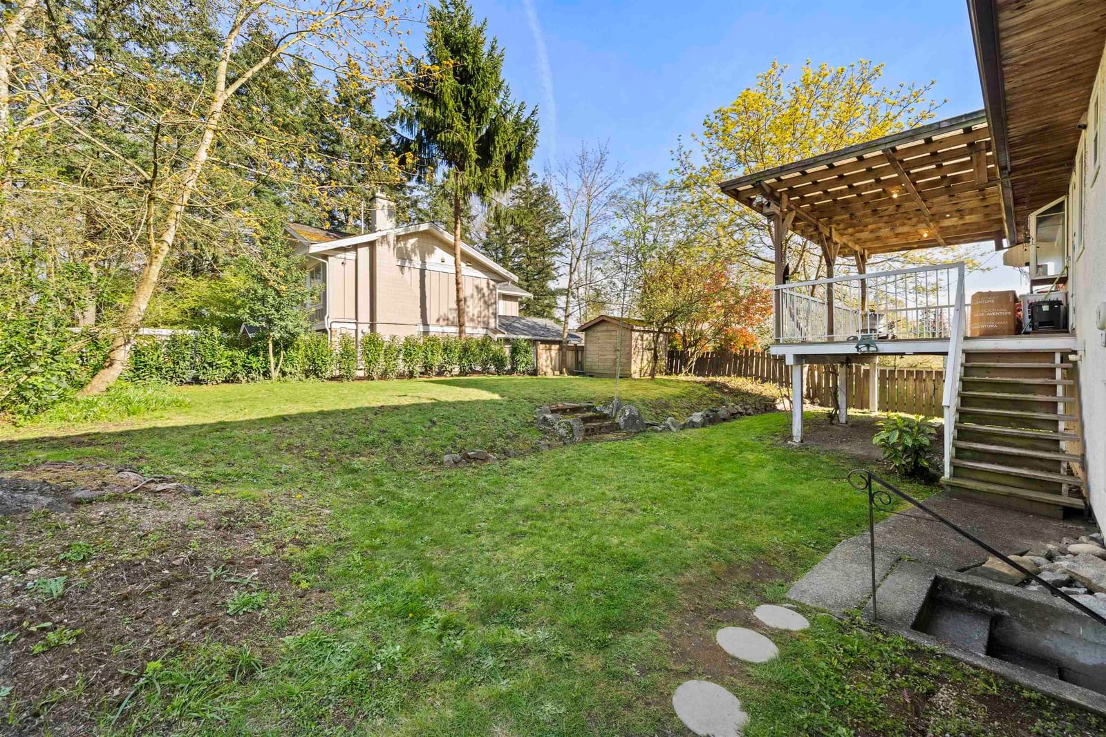 Listing Image 19
