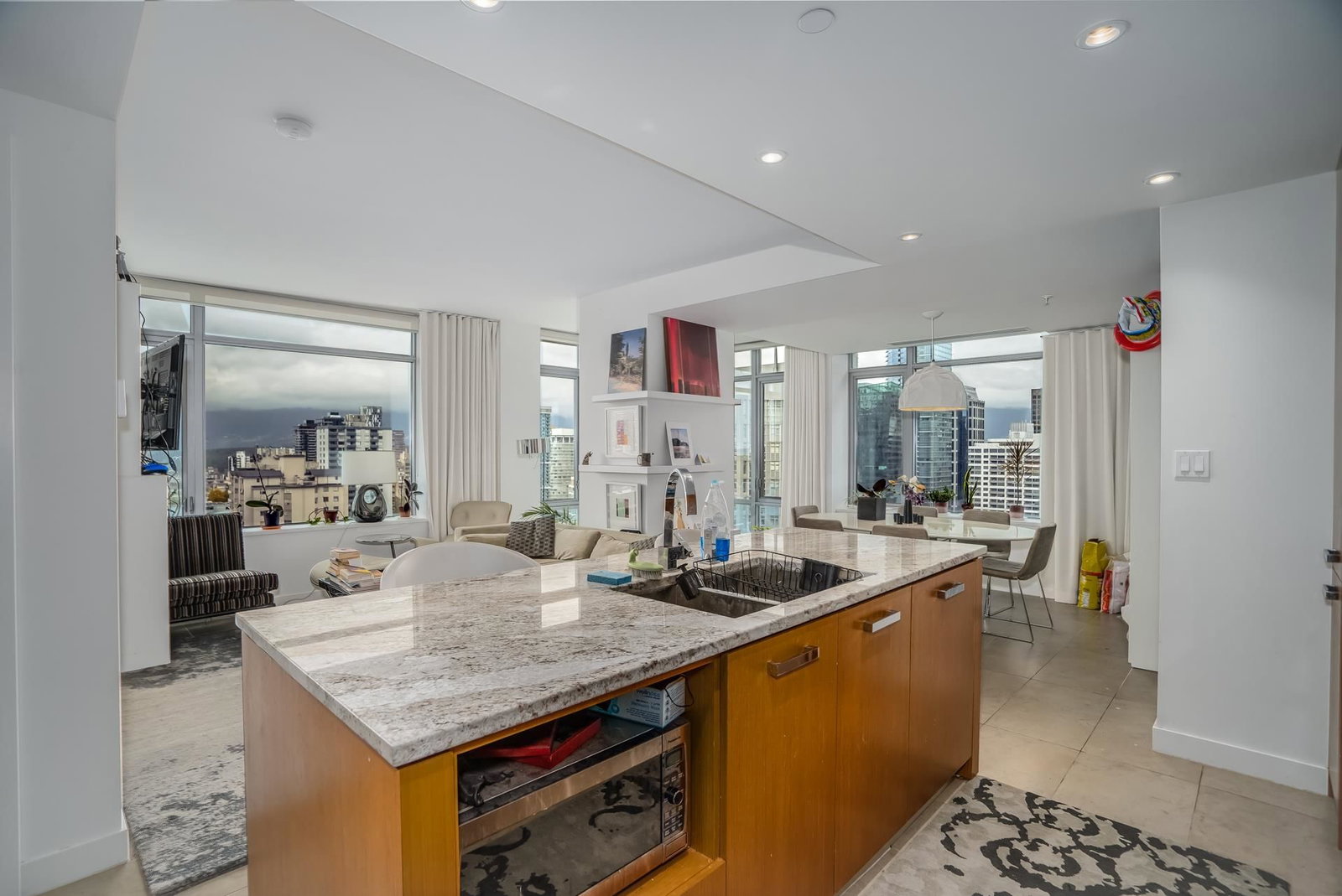 Listing Image 15