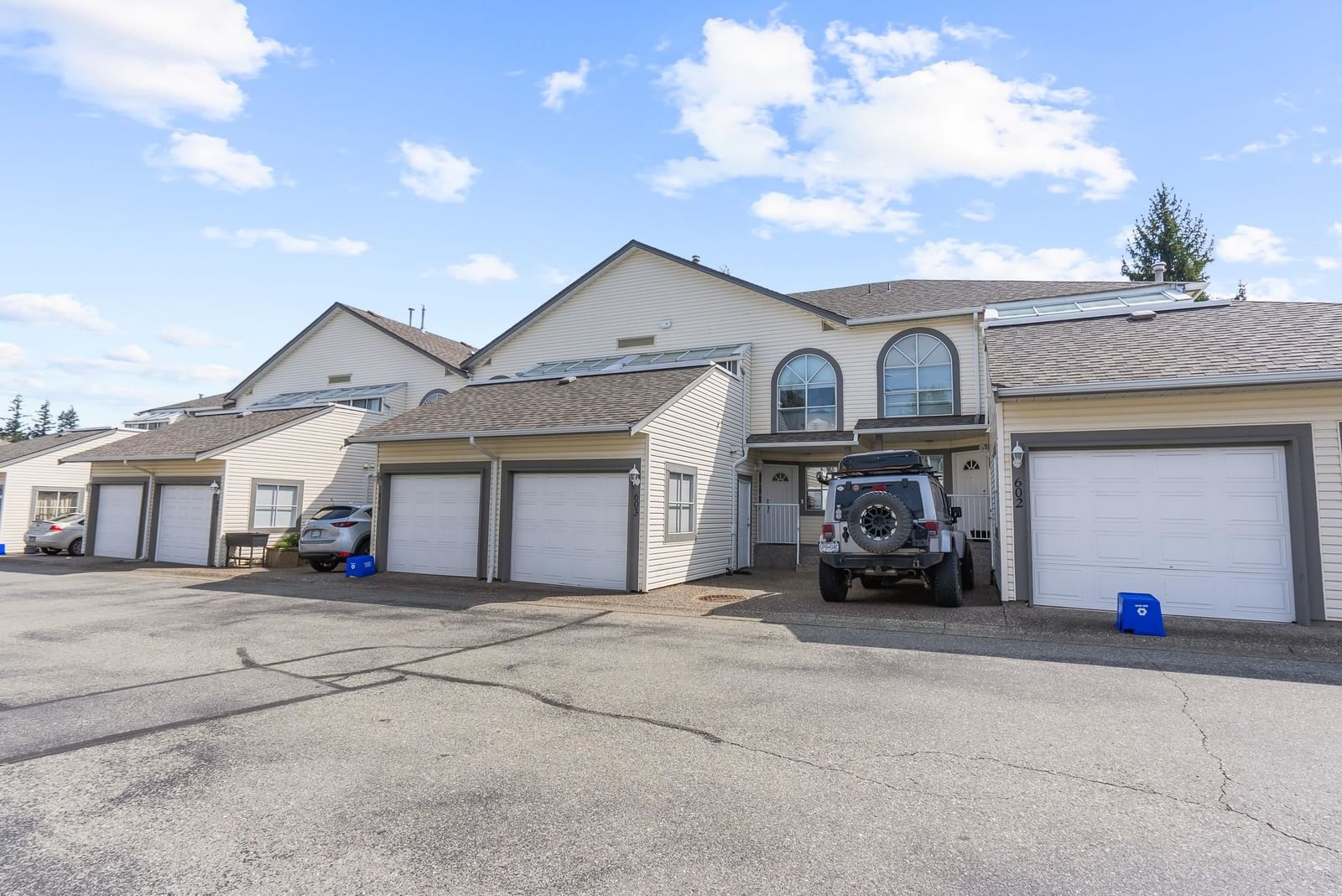 Listing Image 32