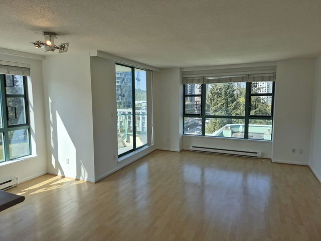 703 - 3071 Glen Drive