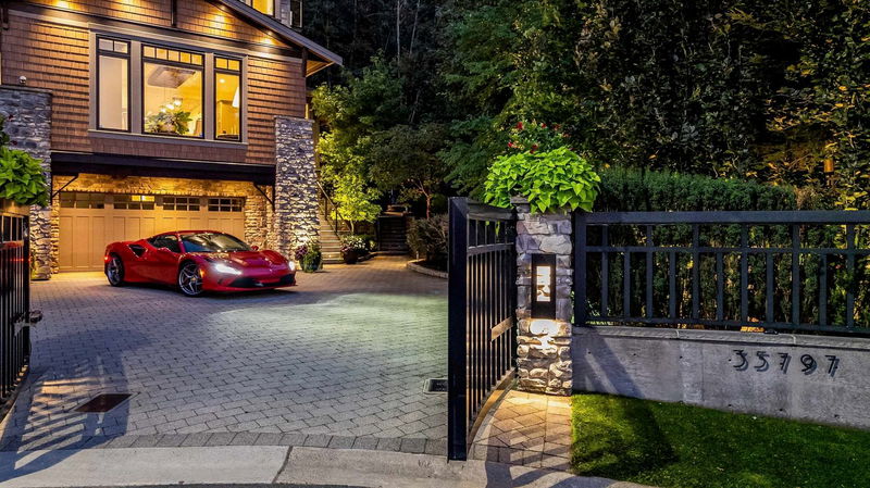 35797 Ledgeview Drive, Abbotsford, British Columbia