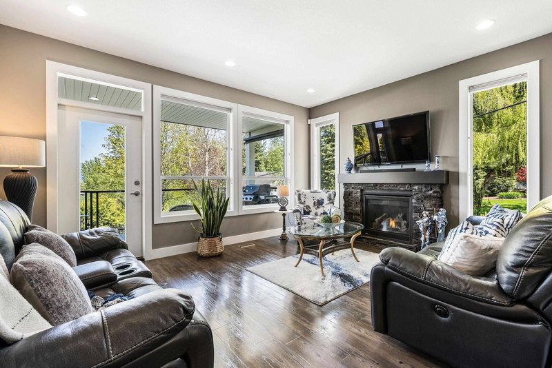 7569 Dickinson Place, Chilliwack, V4Z 1J6 | Image 3