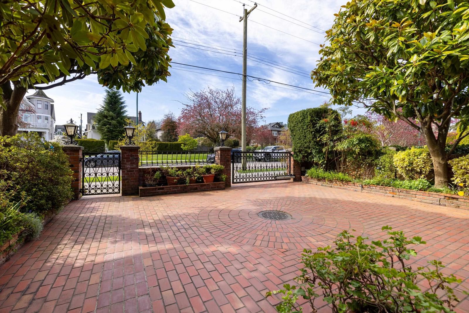 Listing Image 21